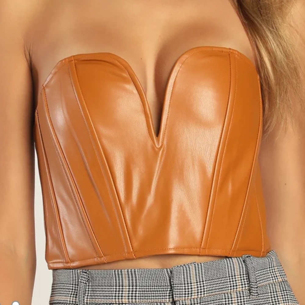 Lulu’s Brown Vegan Leather Strapless Bustier Crop Top